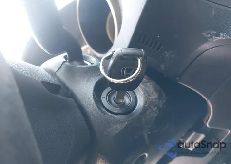 2010 Honda Fit z USA, uszkodzony, nr VIN JHMGE8H20AC004472